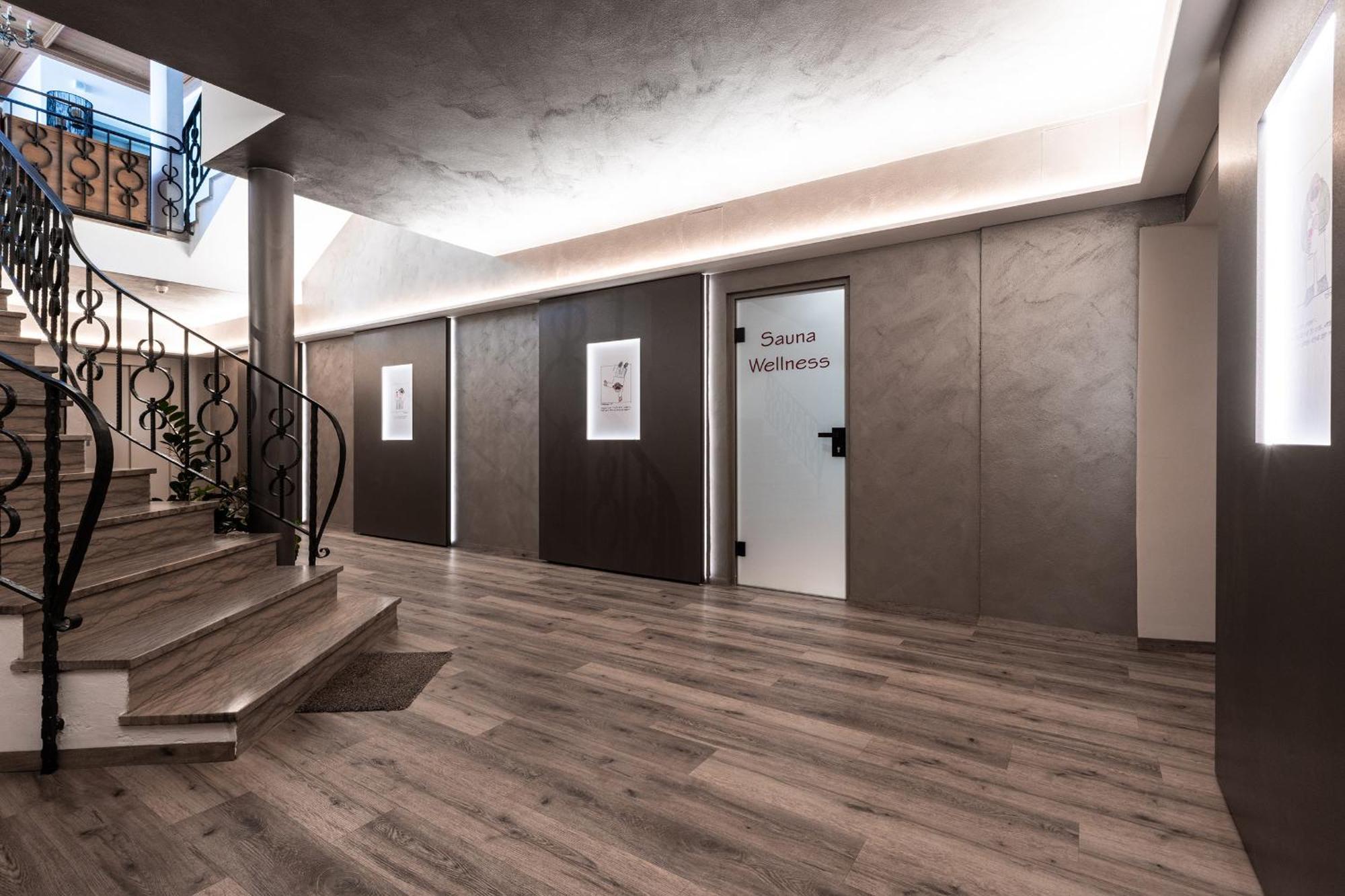 Hotel Zum Loewen - Al Leone Meltina Bagian luar foto
